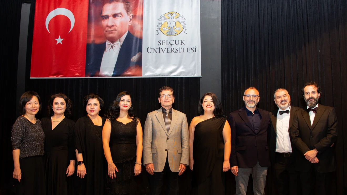 Selçuk Üniversitesinde Cumhuriyet Konseri’ne büyük beğeni 